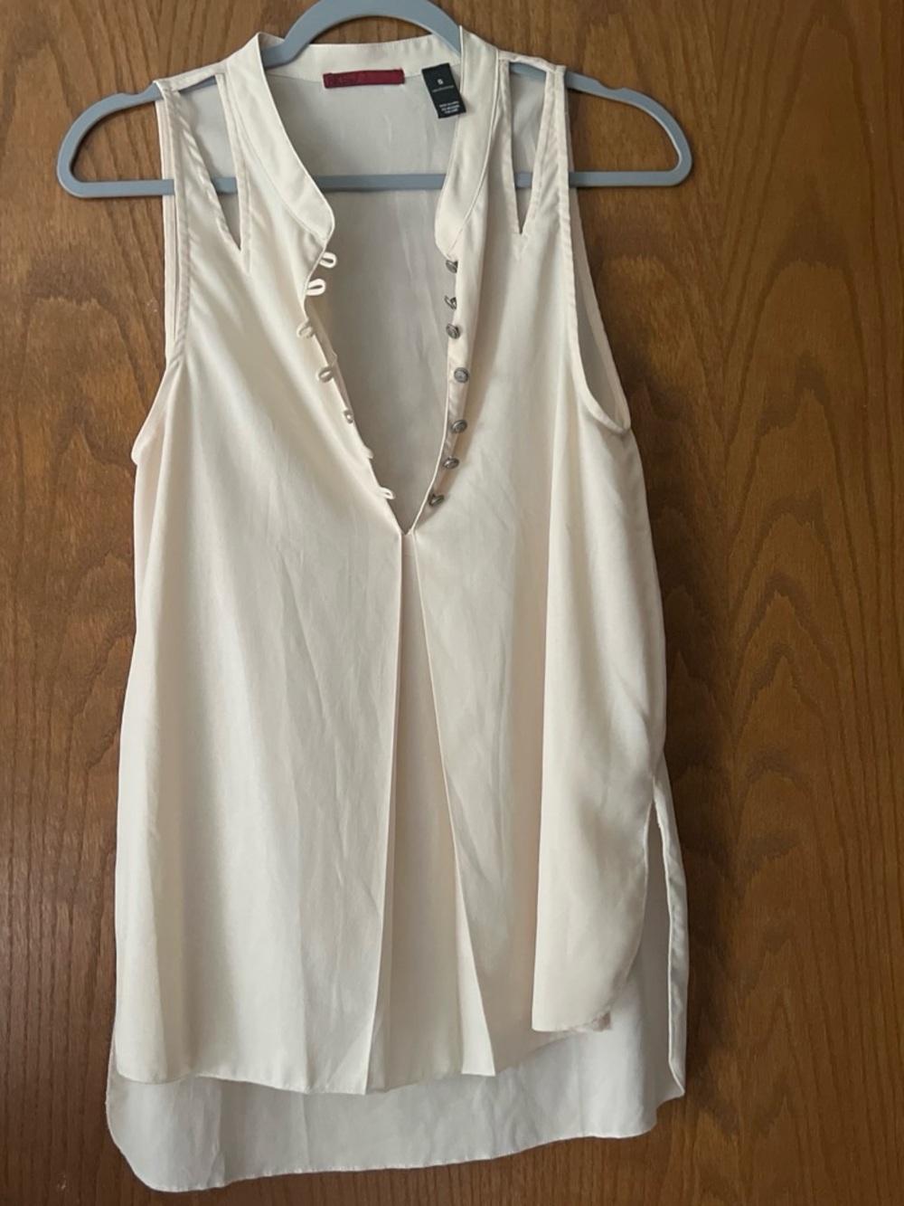BKE Cream V-Neck Sleeveless Button-Trim Camisole